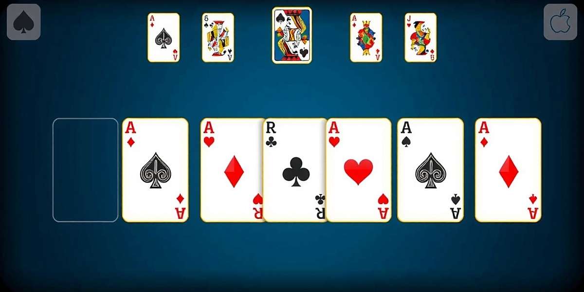 Rummy Royale gameplay showing card arrangement and sequence formation